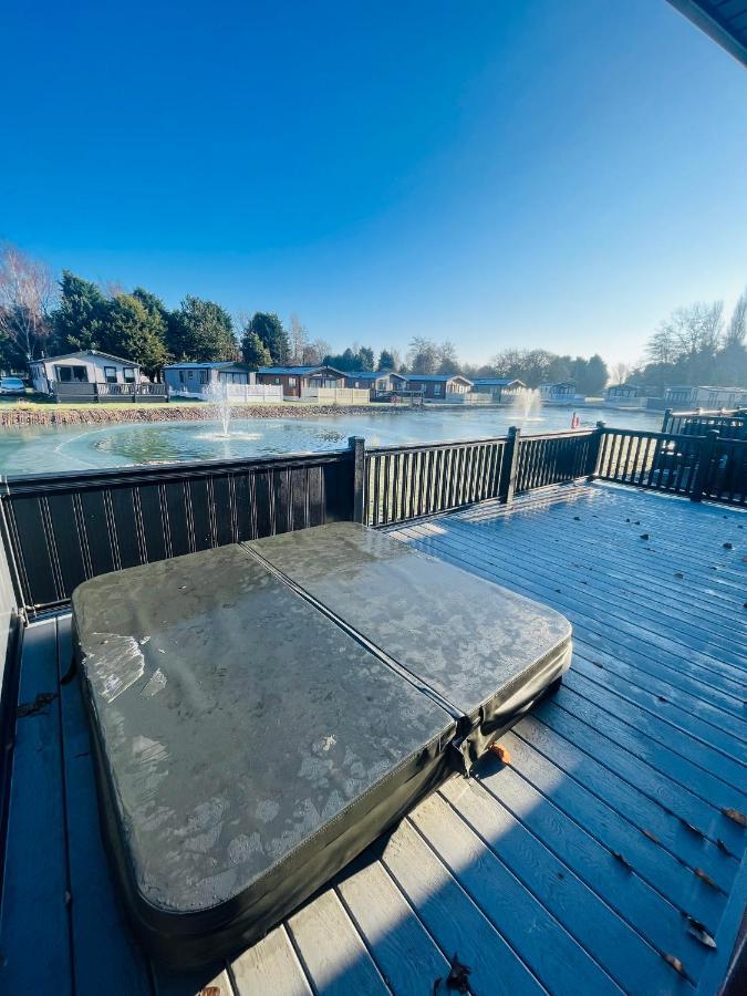 Loki'S Retreat Lodge With Hot Tub York Esterno foto