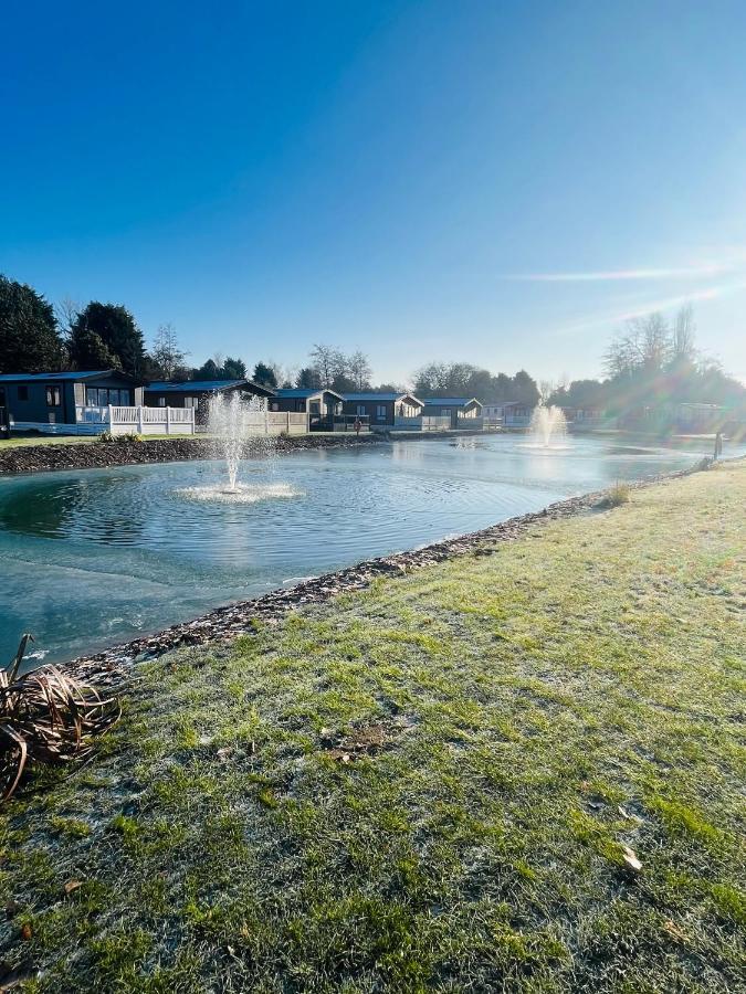 Loki'S Retreat Lodge With Hot Tub York Esterno foto